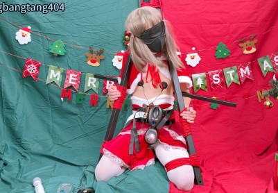 【糖糖工作室】圣诞狂欢伪娘小糖被极限寸止榨汁+电击调教+大量喷射