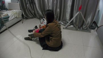 【绳之韵】可儿，黑丝JK少女最美搬运工下集，犬属性训练课之口舌搬运，自己掀着小裙子一边接受主人鞭打，一边用嘴巴搬运各种物品（搬运物品清单：自己原味棉袜、高跟鞋、运动鞋