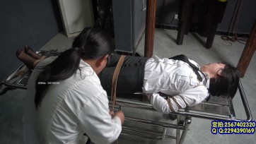 【一绳有你】【空乘遭袭】1.7米的空姐程红下班路上遭无良医生袭击麻晕后捆绑取QI GUAN